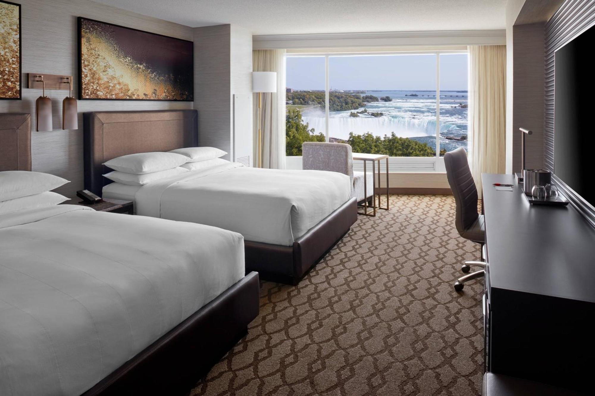 Marriott Fallsview & Hotel Niagara Falls
